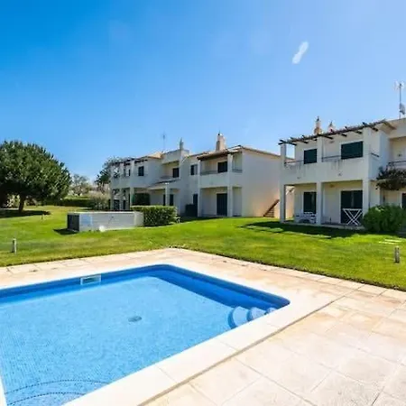 - Great Complex, Communal Pool