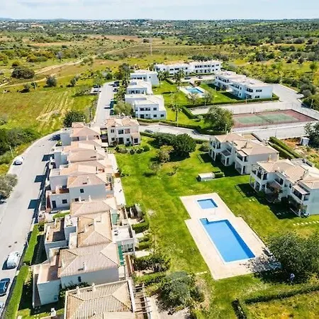 - Great Complex, Communal Pool